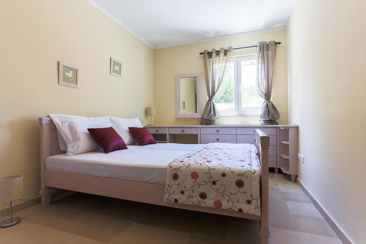 Villa Elena Севід Екстер'єр фото